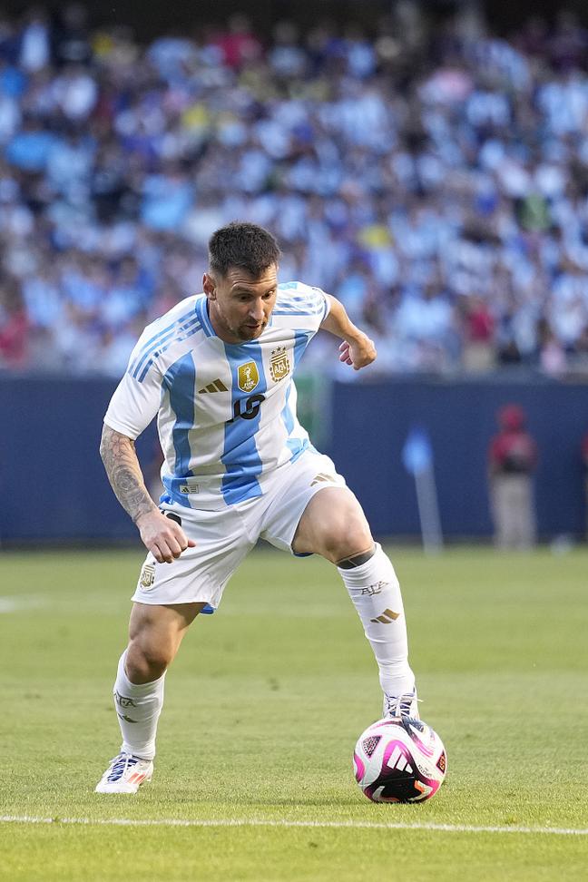 托恩：卡尔的比赛风格与梅西类似，他有望入选德国世界杯阵容