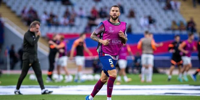 记者：巴萨有意埃及17岁前锋阿卜杜勒卡里姆，并已采取行动