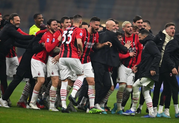 篮球火箭球队连续两场胜利庆祝