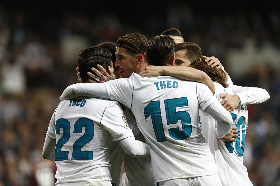 国乒8-2法国采访！莎头谈双打，王曼昱不满失误，梁靖崑谈被逆转