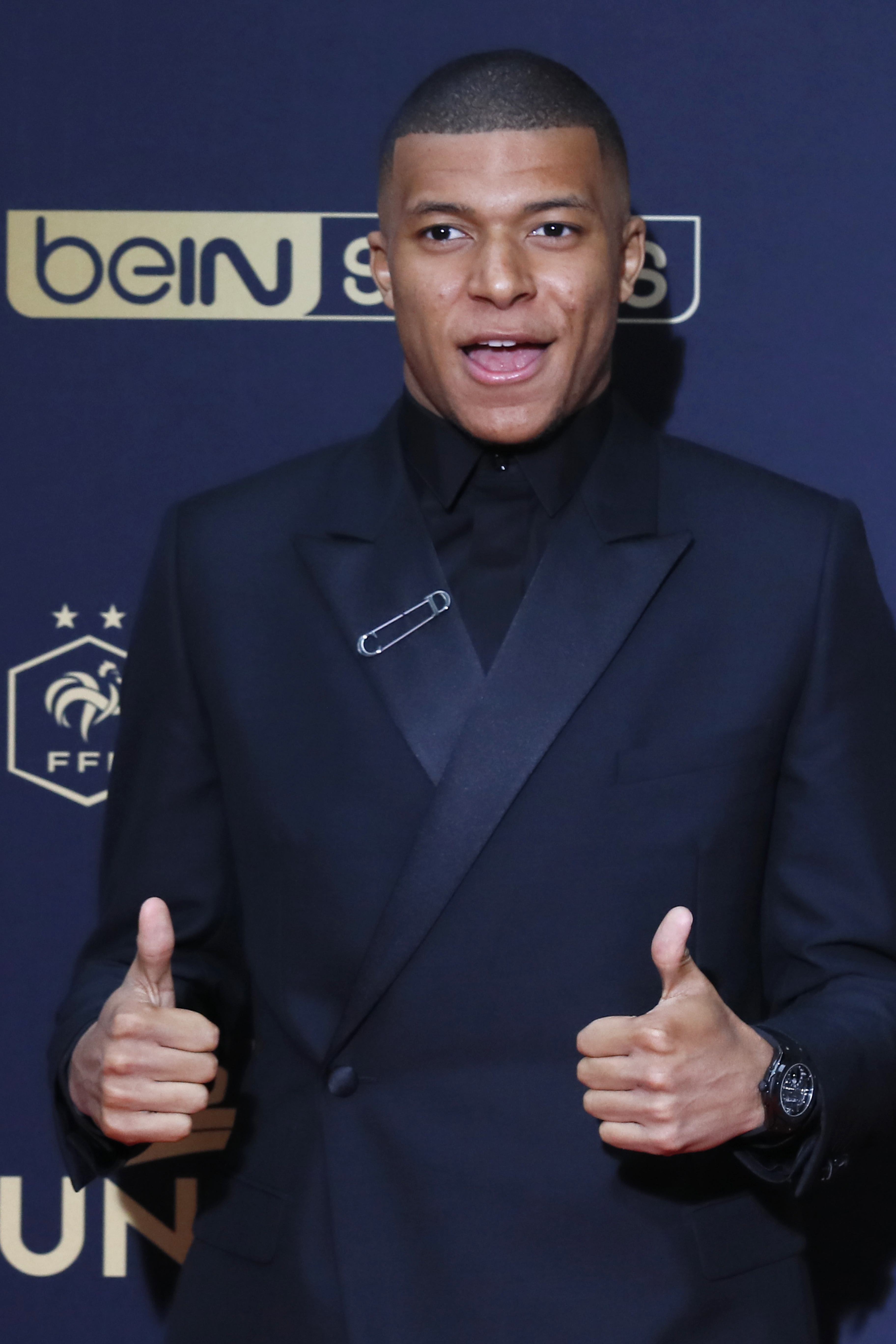 德甲前瞻：勒沃库森阵容齐整，多特上轮联赛惨遭绝平